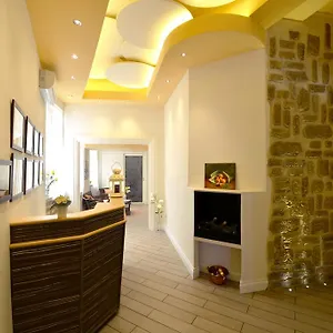 3* Couette-café *1*7*4* Via Roma